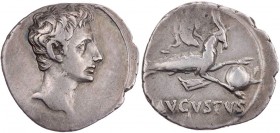 RÖMISCHE KAISERZEIT
Augustus, 27 v.-14 n. Chr. AR-Denar 18-16 v. Chr. Colonia Patricia Vs.: Kopf n. r., Rs.: AVGVSTVS, Capricorn mit Globus und Ruder...