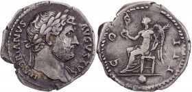 RÖMISCHE KAISERZEIT
Hadrianus, 117-138 n. Chr. AR-Denar 125-128 n. Chr. Rom Vs.: HADRIANVS AVGVSTVS, Kopf mit Lorbeerkranz n. r., Rs.: COS III, Victo...