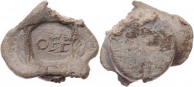 Officina, wohl Siscia, 262-267 n. Chr. Bleisiegel Vs.: OFF, Rs.: leer, 22 x 28 x 9mm, Stempelfeld leicht achteckig (12,5mm), in Faden-Rechteck getrieb...