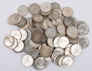 ITALIEN REPUBLIK
 Lot Silbermünzen 500 Lire-Stücke 1958-1967, über 900g Feinsilber KM 98; Schön 97. 100 Stück meist ss-vz