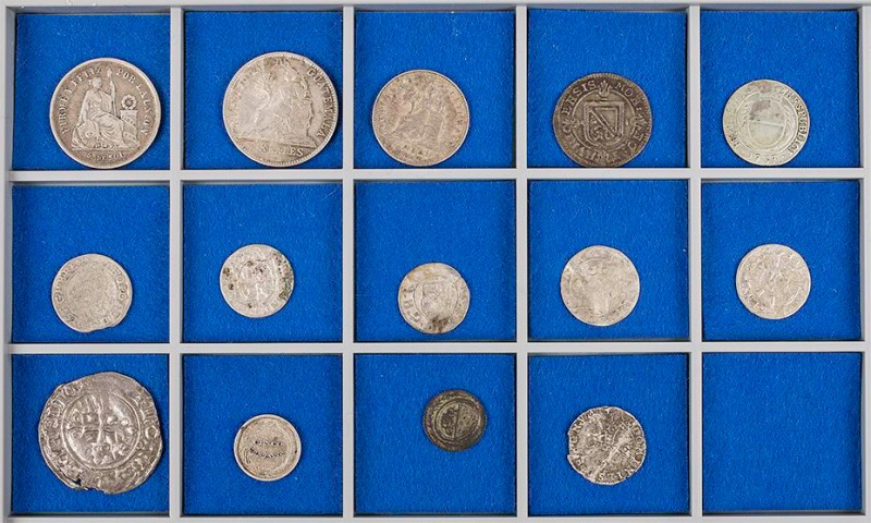 DIVERSE
 Lot Kleinsilbermünzen RÖMISCH-DEUTSCHES-REICH (3), SALZBURG (2); SCHWE...