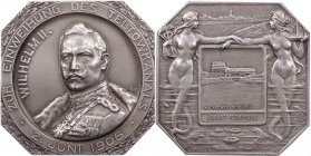 GÖTTINNEN, MYTHISCHE GESTALTEN, ALLEGORIEN NYMPHE(N)
Potameiden (Flussnymphen) Bronzeplakette, versilbert 1906 (v. Emil Torff, b. Awes), Berlin Auf d...