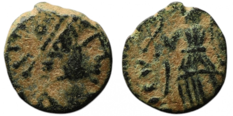 Vandals, Pseudo-Imperial coinage. (circa 440-490)
AE Bronze (10mm, 0,62g)