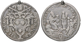 Innocenzo XII (1691-1700) Testone 1695 A. V - Munt. 49 AG (g 8,63) R Appiccagnolo. Con cartellino da vecchia raccolta

MB