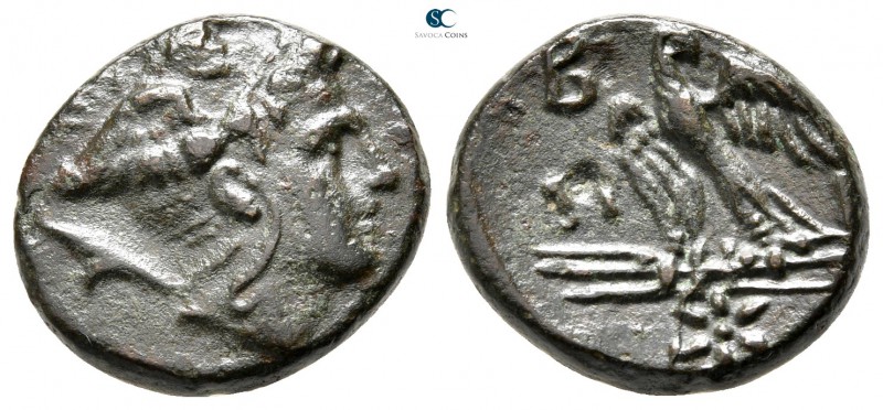 Kings of Macedon. Perseus 179-168 BC. 
Bronze Æ

18mm., 5,32g.



very fi...
