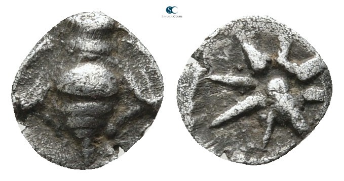 Ionia. Ephesos circa 500-420 BC. 
Tetartemorion AR

7mm., 0,22g.



very ...