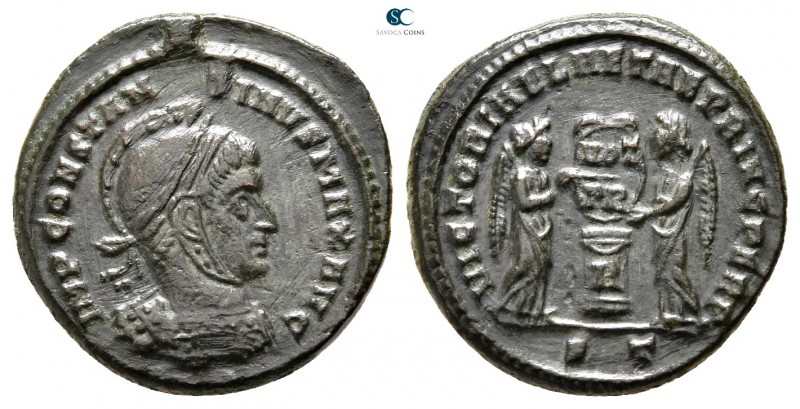 Constantinus I the Great AD 306-337. Ticinum
Follis Æ

18mm., 3,08g.



v...