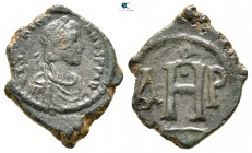 Justinian I. AD 527-565. Thessalonica. 8 Nummi AE