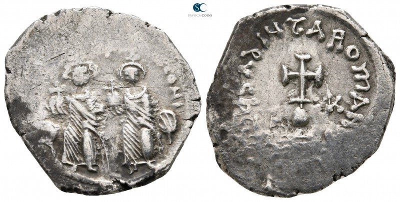 Heraclius with Heraclius Constantine AD 610-641. Constantinople
Hexagram AR

...