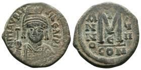 Mauricius Tiberius (582-602 AD). AE Follis, Reference: Condition: Very Fine

Weight: 12.5 gr. Diameter: 27.7 mm