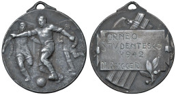 ITALIA Medaglia 1942 Torneo studentesco N. Ruggeri - Metallo argentato (g 11,82 - Ø 31 mm) Appiccagnolo.