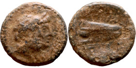 Uncertain Ruler (Seleukid Kings: III-I BC). AE bronze. Obv.: Two Busts right. Rev.: Unredable