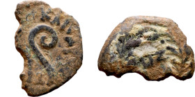 JUDAEA. Jerusalem mint. Pontius Pilate (under Tiberius, 30 AD). AE prutah. Obv.: TIBEPIOY ΚΑΙCAPOC around lituus turned to r. Rev.: L IZ in wreath.