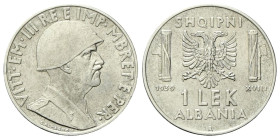 REGNO D’ALBANIA
Vittorio Emanuele III, 1939-1943.
Lek 1939 antimagnetiche a. XVIII Roma.
Ac/Ni
Dr. Semibusto del sovrano in uniforme con testa elm...