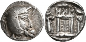 KINGS OF PERSIS. Autophradates (Vadfradad) I (?), early 2nd century BC. Drachm (Silver, 17 mm, 4.18 g, 2 h). Head of Vadfradad II to right, wearing di...