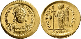 Anastasius I, 491-518. Solidus (Gold, 21 mm, 4.48 g, 6 h), Constantinopolis, circa 507-518. D N ANASTASIVS P P AVG Pearl-diademed, helmeted and cuiras...