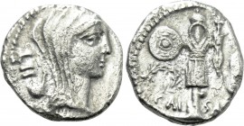 JULIUS CAESAR. Quinarius (48 BC). Military mint traveling with Caesar
