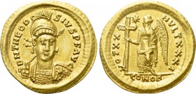 THEODOSIUS II (402-450). GOLD Solidus. Constantinople.