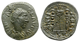 Claudius II (268-270). Pisidia, Antioch. Æ (26mm, 7.60g, 12h). Radiate, draped and cuirassed bust r. R/ Vexillum between two signa; between signa, two...
