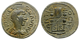 Claudius II (268-270). Pisidia, Antioch. Æ (26mm, 8.86g, 6h). Radiate, draped and cuirassed bust r. R/ Vexillum between two signa; between signa, two ...