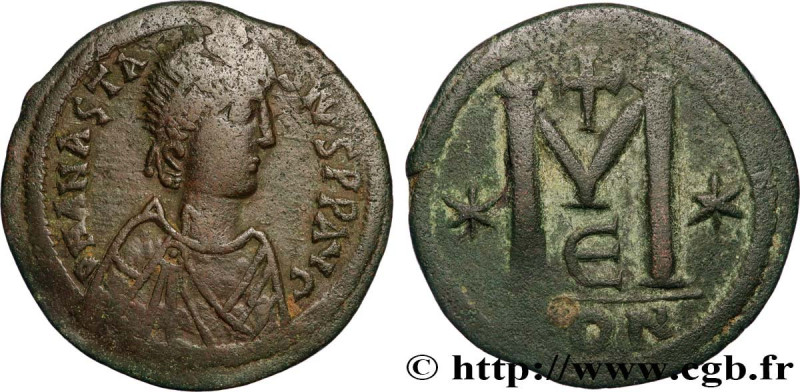 ANASTASIUS
Type : Follis 
Date : c. 517-518 
Mint name / Town : Constantinople 
...