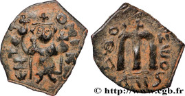 CONSTANS II
Type : Follis 
Date : c. 642-643 
Mint name / Town : Constantinople 
Metal : copper 
Diameter : 25  mm
Orientation dies : 7  h.
Weight : 3...