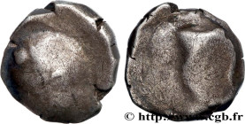 GALLIA - SOUTH WESTERN GAUL - TARUSATES (Area of Tartas)
Type : Drachme dite “à la paire de fesses”, au globule 
Date : IIe siècle av. J.-C 
Metal : s...