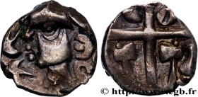 GALLIA - SOUTH WESTERN GAUL - VOLCÆ TECTOSAGES (Area of Toulouse)
Type : Drachme “à la tête cubiste”, S. 34, aux haches affrontées 
Date : Ier siècle ...