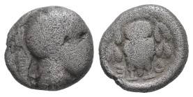 Attica, Athens. AR, Hemidrachm. 1.84 g. - 11.26 mm. Circa 454-404 BC.
Obv.: Helmeted head of Athena right, with frontal eye.
Rev.: A - Θ – Ε. Owl stan...