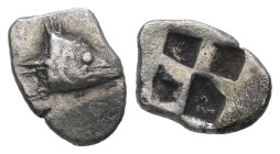 Mysia, Kyzikos. AR Hemiobol, 0.47 g. - 9.77 mm. c. 600-550 BC.
Obv.: Tunny fish head to right
Rev.: Quadripartite incuse square.
Ref.: Von Fritze II, ...