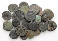 Lot of 28 unclassified See picture. LOT SOLD AS IS, NO RETURNS.(UR-05)