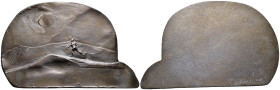 Kunstmedaillen, Güttler, Peter Götz, Weißmetall-Gussmedaille (einseitig) 1986 "Einsamer Läufer bei Mondschein" 115 x 83 mm; 278,45 g. Kl. Randfehler, ...