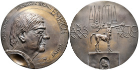 Kunstmedaillen, Güttler, Peter Götz, Weißmetall-Gussmedaille 2002 "Zum 70 Geburtstag von Dr. med. vet. Helmut Emrich" 100 mm; 449,25 g. Fast gussfrisc...