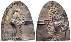 Kunstmedaillen, Güttler, Peter Götz, Weißmetall-Gussplakette 2006 "Zum neuen Jahr 2006, Sterntalermädchen" 57 x 48 mm; 46,58 g. Gelocht, kl. Kratzer, ...