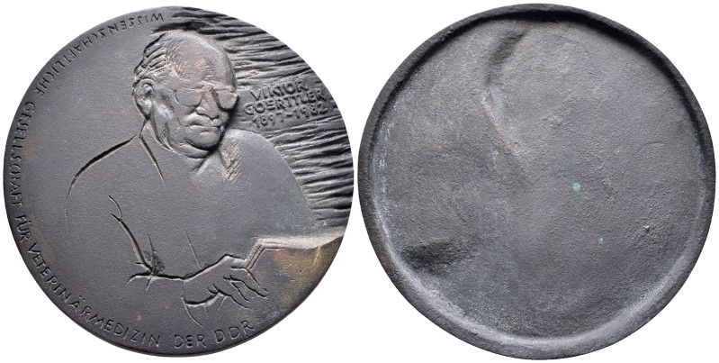 Deutsche Demokratische Republik (DDR), Bronzegussmedaille (einseitig) 1986 "Vikt...
