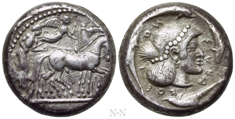 SICILY. Syracuse. Deinomenid Tyranny (485-466 BC). Tetradrachm.

Obv: Chariote...