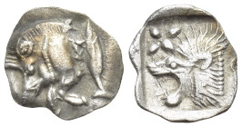 Mysia. Kyzikos circa 525-475 BC. Hemiobol AR (9mm, 0,41 g) Forepart of boar to left; tunny fish upwards behind / Head of roaring lion to left; star to...