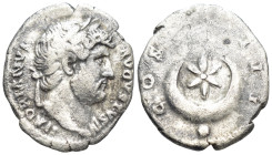 Hadrian. 117 - 138 AD. AR Denarius. Rome (2.6 Gr. 17mm.)
Laureate head right. 
Rev. Star within crescent, globe below.