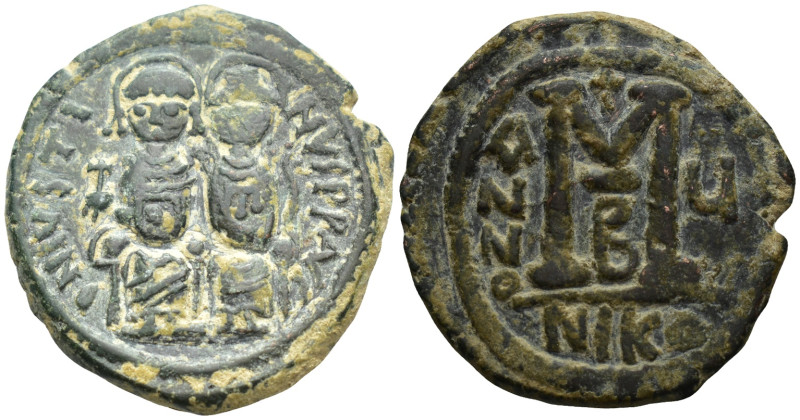 Justin II and Sophia AD 565-578. Nikomedia Follis (14.2 Gr. 30mm.)
 Justin on le...