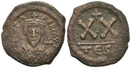 Phocas (602-610) AE Half Follis (19mm, 4.2 g) Thessalonica. Obv: Obv: D N FOCAS PER P AVG. Crowned bust of Phocas facing, wearing consular robes, hold...