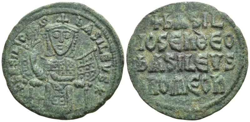 Basil I The Macedonian (867-886), AE Follis. Constantinople, (6.1 Gr. 25mm.)
Cro...