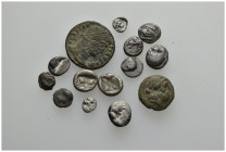 Mixed lots 14 pieces. SOLD AS SEEN NO RETURNS.