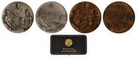 FRANZ JOSEPH I
Bronze medal and silver medal 50th Anniversary of Reign, A. Scharff, original box, 1898, WIEN, AE 84,13 g, 60 mm; Ag 900/1000 89,81 g,...