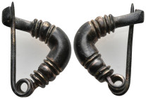 Ancient bronze fibula
(8,8g 22,8mm diameter)