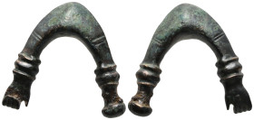 Ancient bronze fibula
(17,4g 35,9mm diameter)