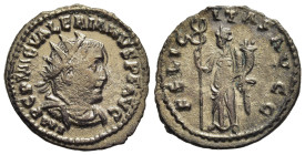 VALERIAN I (253-260). Antoninianus. Rome.

Obv: IMP C P LIC VALERIANVS P F AVG.
Radiate, draped and cuirassed bust right.
Rev: FELICITAS AVGG.
Felicit...
