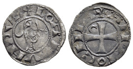 CRUSADERS. Antioch. Bohémond III (1163-1201). Billon Denier.

Obv: + BOAMVNDVS.
Helmeted and mailed bust right, flanked by crescent and star.
Rev: + A...