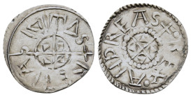 HUNGARY. Andreas I (I. András) (1046-1060). Denar.

Obv: + REX ANDREAS.
Short cross, with wedge in each angle.
Rev: + REIIA (sic) CIVITAS.
Short cross...