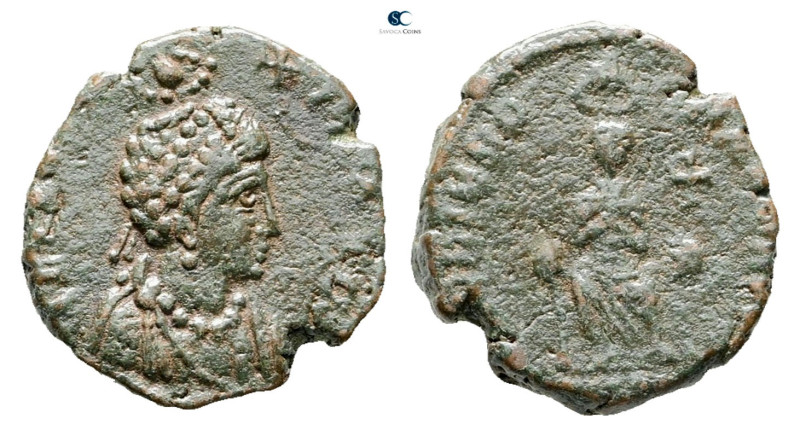 Aelia Eudoxia AD 400-404. Uncertain mint
Follis Æ

16 mm, 2,76 g



Good ...