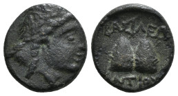 SELEUKID KINGDOM. Antiochos ????. Ae 3,77 g
Obv : Head of Apollo (?) right. /
Rev : BAΣIΛEΩΣ ANTIOXOY above and beneath caps of the Dioskuri
SNG Sp...